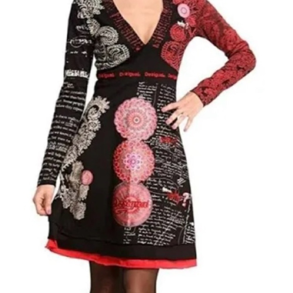 Desigual dress black & red printed. V neck long sleeve